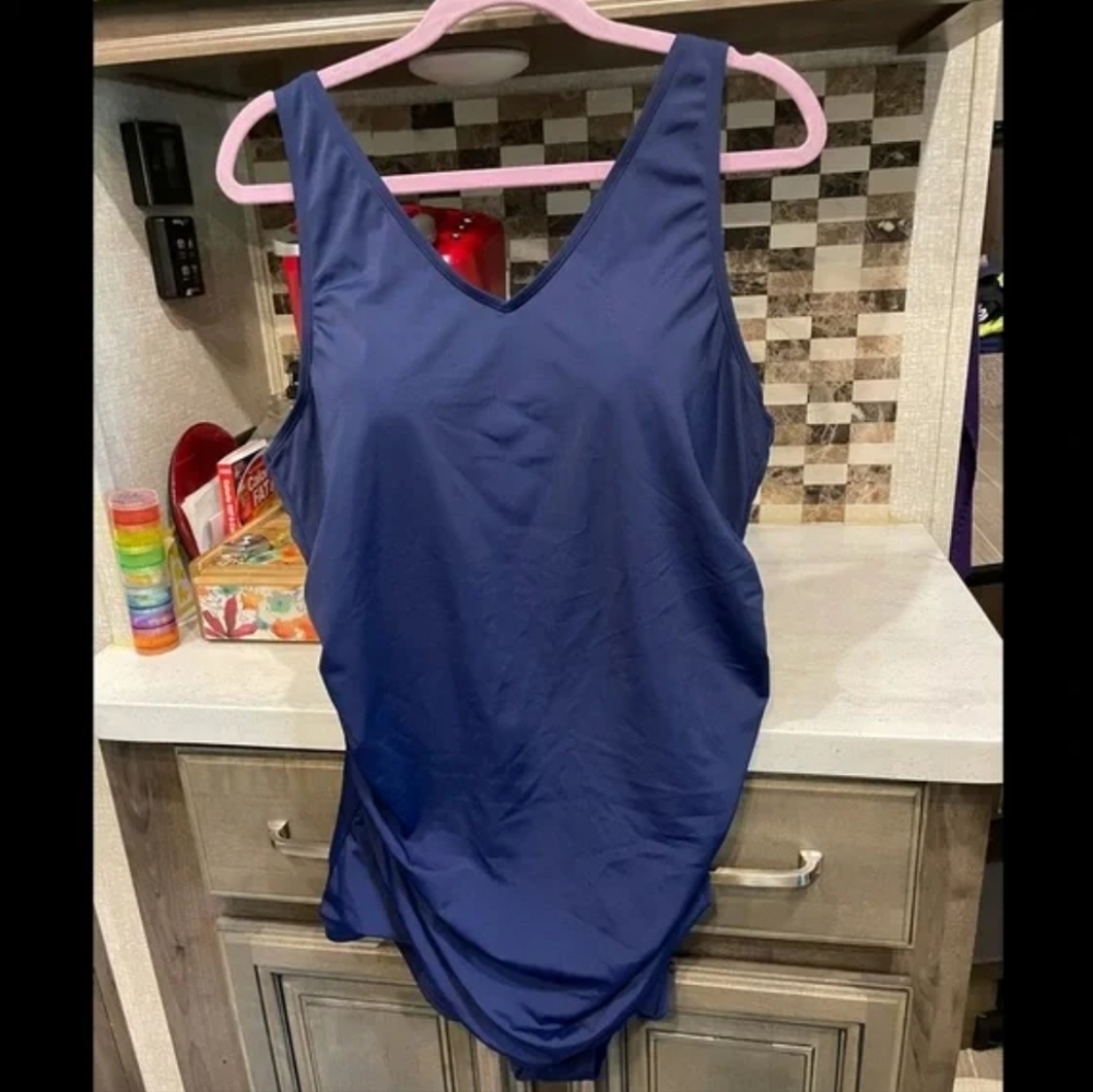 New One Piece Women Swimsuit